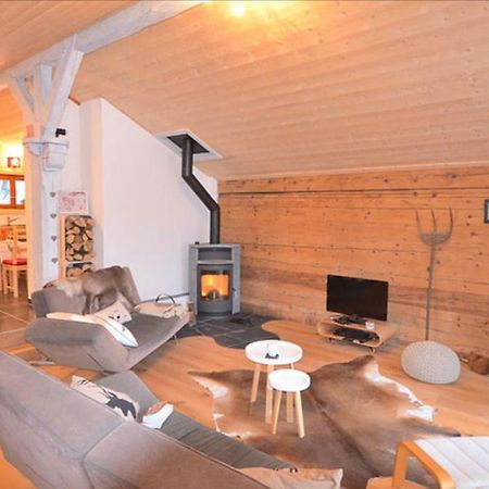 Chalet Rouge Coeur Bex Extérieur photo